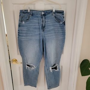 American Eagle Curvy Mom Jean 20